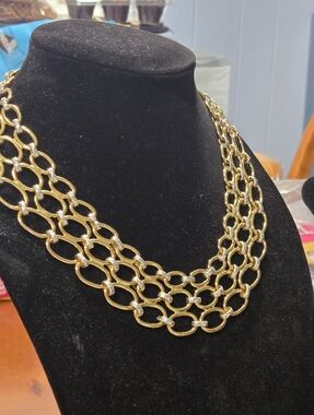 BEAUTIFUL Gold Multi-Strand Linked Chain Necklace - Women's Jewelry